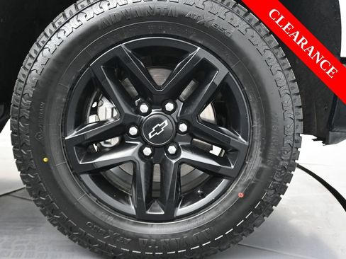 Used 2024 Chevrolet Silverado 1500 LT Trail Boss w/ Protection Package image 11