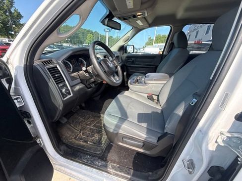 Used 2015 RAM 1500 Express AWD/4WD image 37
