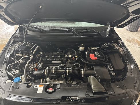 Used 2019 Honda Accord LX image 12