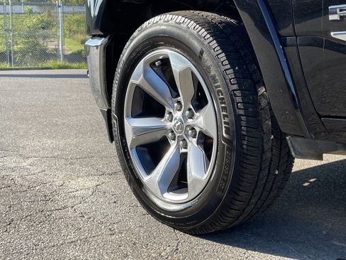 Used 2021 RAM 1500 Limited AWD/4WD image 11