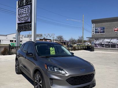 Used 2021 Ford Escape SE w/ SE Sport Appearance Package