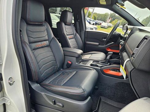 New 2025 Nissan Frontier PRO-4X w/ Pro Premium Package image 15