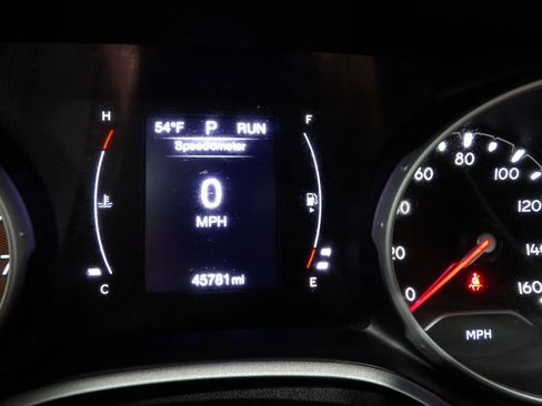 Used 2017 Jeep Compass Latitude image 19