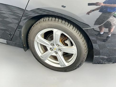 Used 2018 Chevrolet Volt LT w/ LT Driver Confidence Package FWD image 29