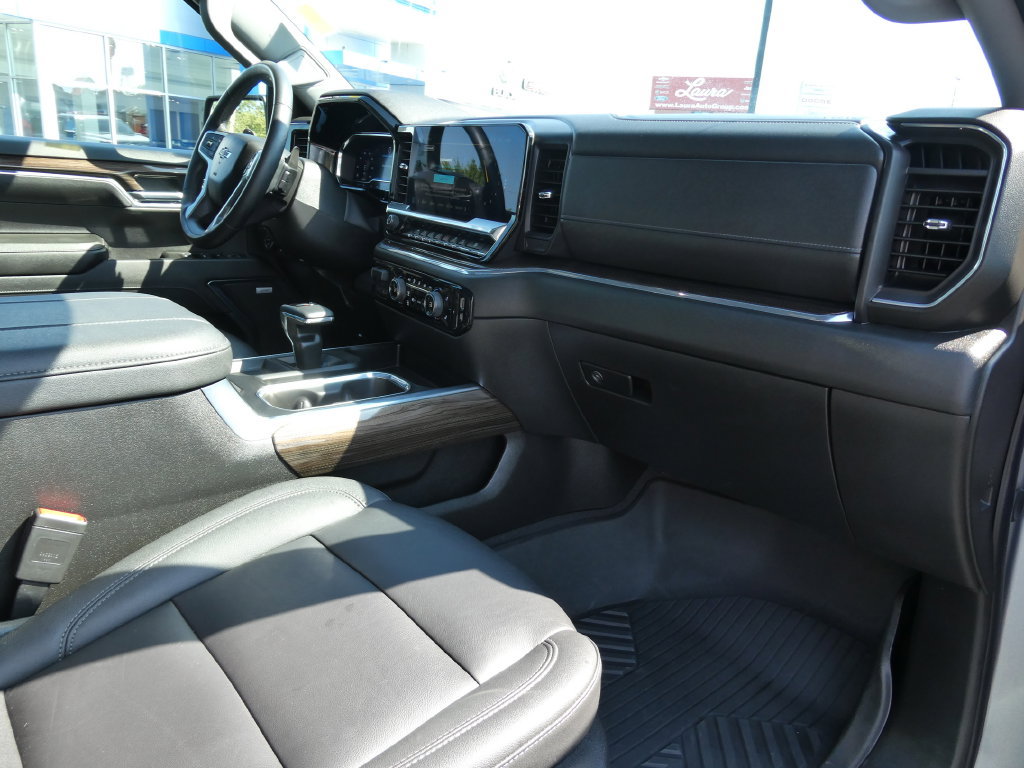 Certified 2024 Chevrolet Silverado 1500 RST AWD/4WD image 15