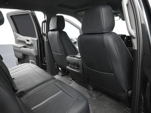 Used 2023 Chevrolet Silverado 1500 LT Trail Boss w/ LPO, Dark Essentials Package AWD/4WD image 14