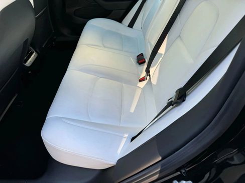 Used 2023 Tesla Model 3 Standard Range image 15