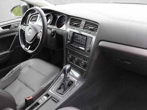 Used 2015 Volkswagen e-Golf SEL Premium FWD image 28