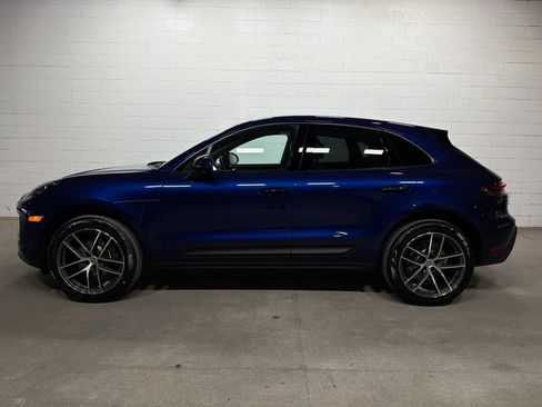Certified 2026 Porsche Macan AWD/4WD image 2