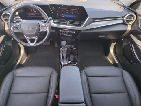Used 2024 Chevrolet Trax ACTIV w/ Sunroof Package FWD image 14
