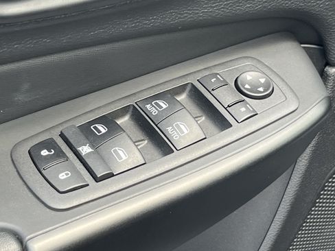 Used 2022 Jeep Cherokee Trailhawk w/ Sound & Nav Group AWD/4WD image 22