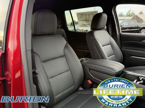 New 2025 Chevrolet Traverse LT image 20