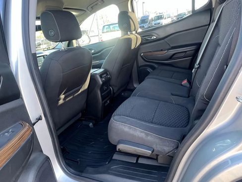 Used 2018 GMC Acadia SLE w/ Driver Alert Package I image 29