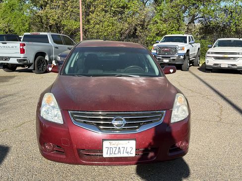 Used 2012 Nissan Altima 2.5 S image 2
