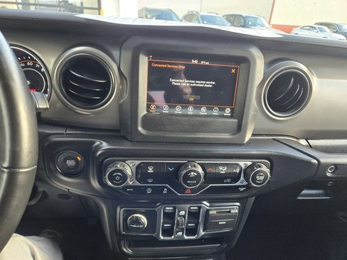 Used 2022 Jeep Wrangler Unlimited Sport image 15