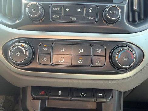 Used 2017 Chevrolet Colorado LT w/ LT Convenience Package RWD image 28