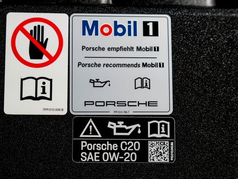 Used 2024 Porsche Cayenne Coupe image 50