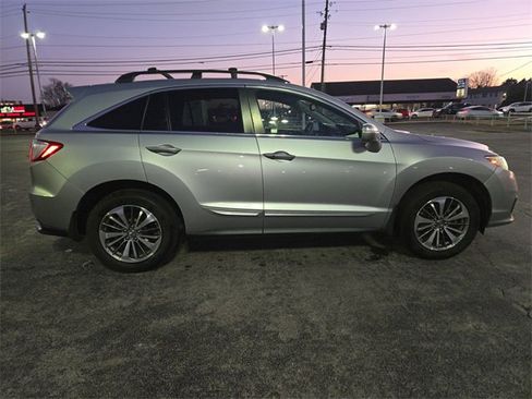 Certified 2017 Acura RDX AWD w/ Advance Package image 9