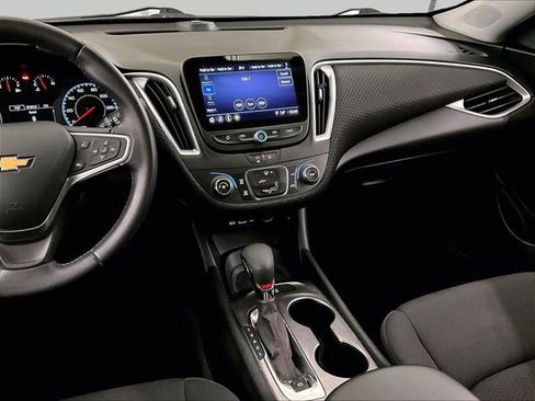 Used 2022 Chevrolet Malibu RS FWD image 6