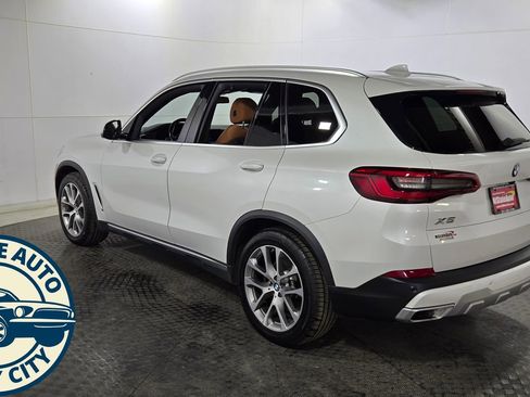 Used 2019 BMW X5 xDrive40i w/ Executive Package AWD/4WD image 5