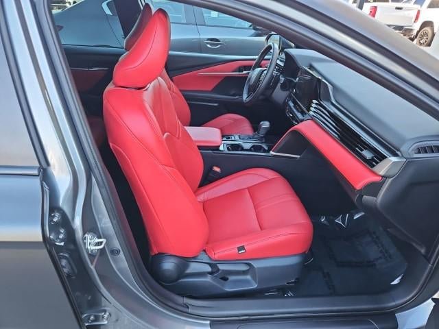 Used 2025 Toyota Camry SE FWD image 27