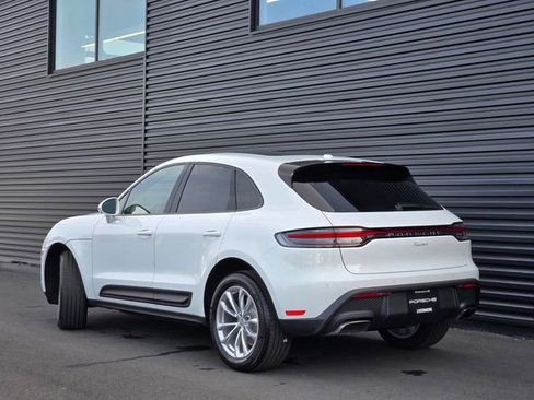 Used 2026 Porsche Macan image 3