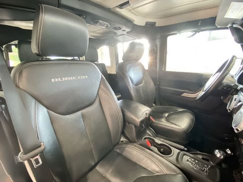 Used 2016 Jeep Wrangler Unlimited Rubicon AWD/4WD image 25