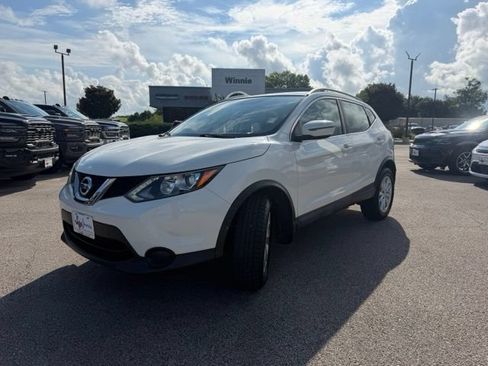Used 2017 Nissan Rogue Sport SV FWD image 3