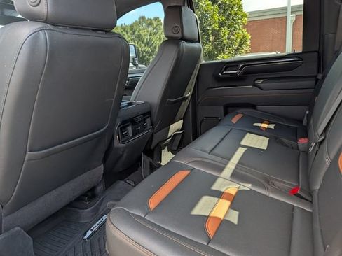 Used 2024 GMC Sierra 2500 AT4 w/ AT4 Premium Plus Package AWD/4WD image 19