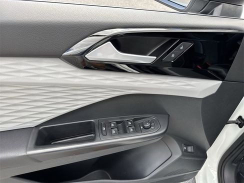 Used 2023 Volkswagen Taos S image 41