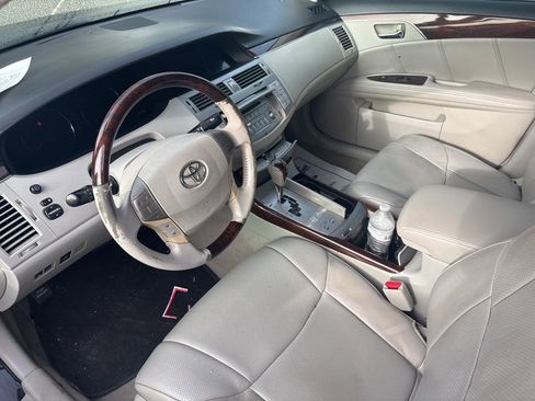 Used 2009 Toyota Avalon Limited image 11