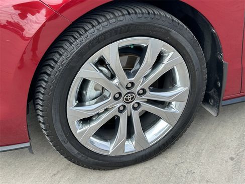 Used 2021 Toyota Sienna Platinum image 9