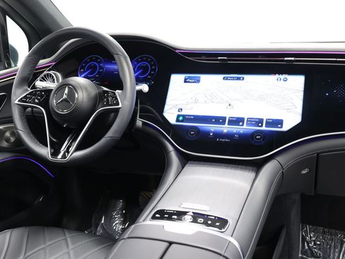 Used 2023 Mercedes-Benz EQS 580 4MATIC SUV image 96