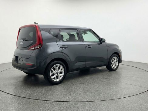 Used 2025 Kia Soul LX w/ LX Technology Package image 9
