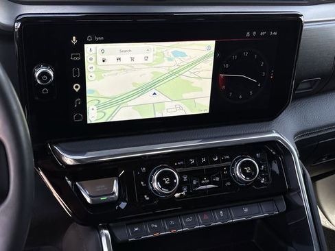 Used 2024 GMC Sierra 1500 Denali w/ Technology Package RWD image 17