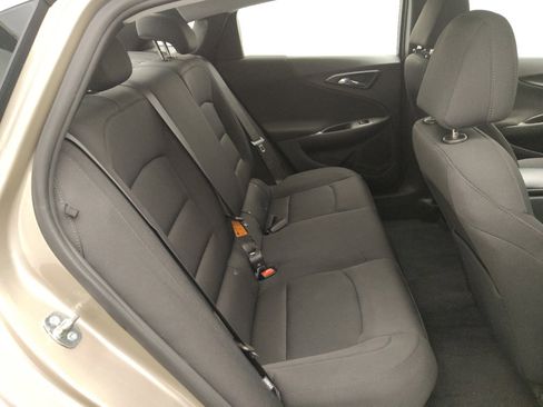 Used 2022 Chevrolet Malibu LS FWD image 19