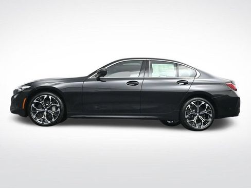 New 2026 BMW 330i xDrive Sedan w/ Convenience Package AWD/4WD image 39
