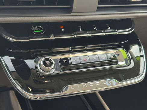 Used 2023 Lincoln Corsair AWD image 26