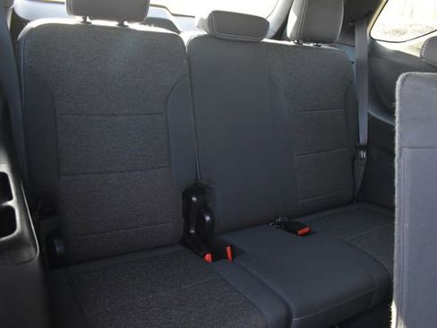 Used 2024 Chevrolet Traverse LS image 14