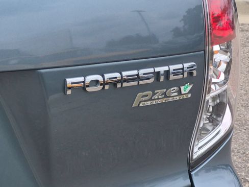 Used 2010 Subaru Forester 2.5X Premium AWD/4WD image 13