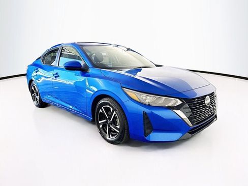 Used 2024 Nissan Sentra SV FWD image 3