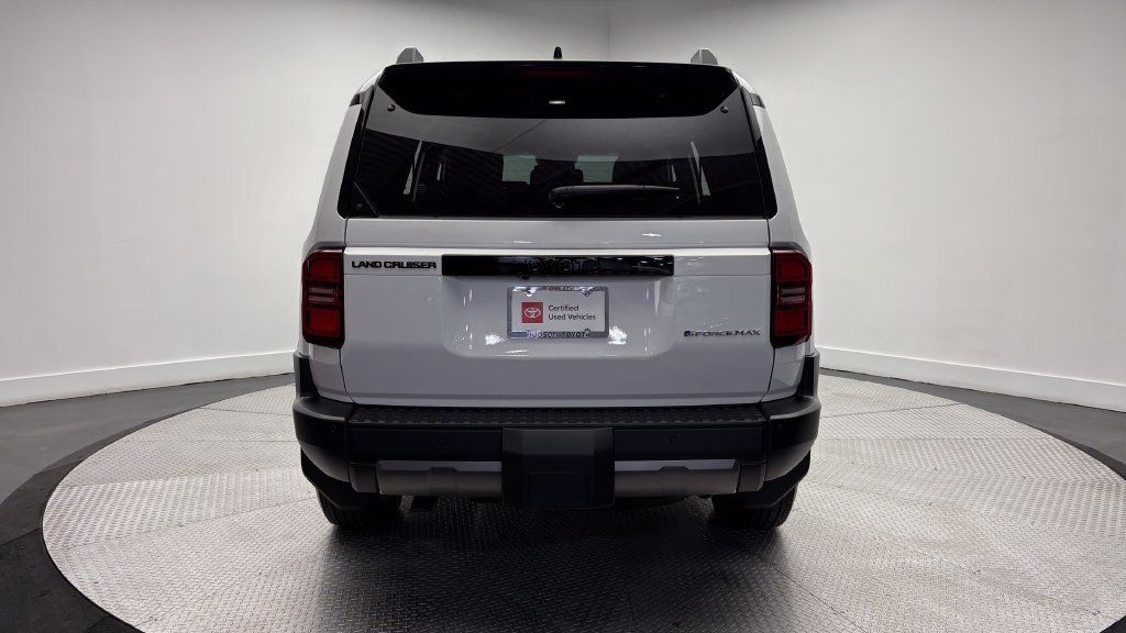 Used 2027 Toyota Land Cruiser AWD/4WD image 37