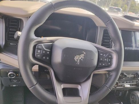 New 2025 Ford Bronco Big Bend w/ Black Diamond Package AWD/4WD image 21