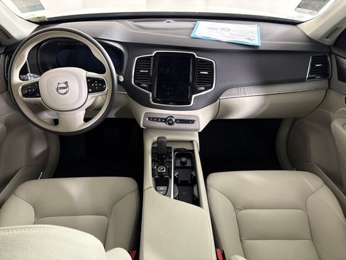 Used 2025 Volvo XC90 B6 Plus w/ Protection Package Premier AWD/4WD image 13