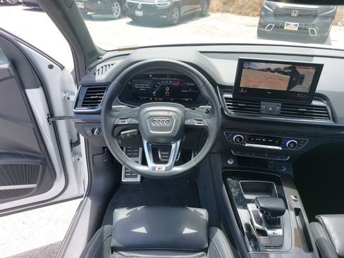 Used 2023 Audi SQ5 Premium Plus w/ Premium Plus Package AWD/4WD image 6