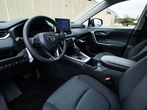 New 2025 Toyota RAV4 XLE w/ Convenience Package image 13