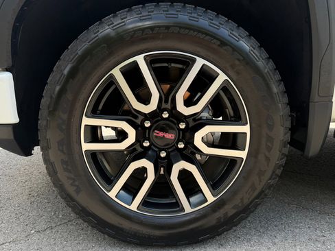 Used 2024 GMC Sierra 1500 AT4 w/ Technology Package image 59