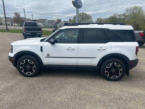 Used 2023 Ford Bronco Sport Outer Banks w/ Tech Package AWD/4WD image 3