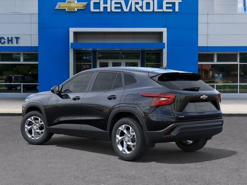 New 2026 Chevrolet Trax LS w/ LS Convenience Package FWD image 27