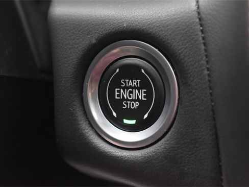 Certified 2022 Chevrolet Suburban RST w/ Sport Performance Package image 32